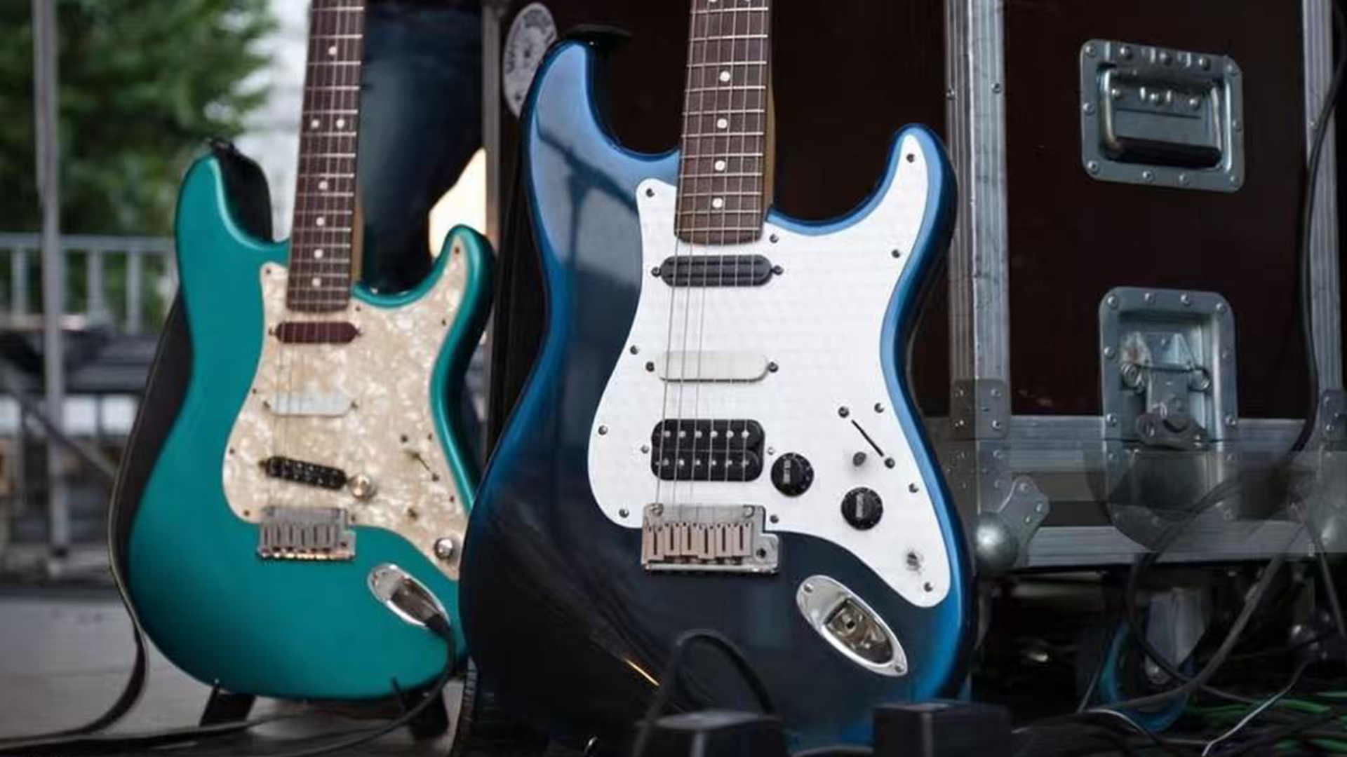 Beginner's Guide to Electric Guitar Pickups: SSS vs. HSS with Coil-Split